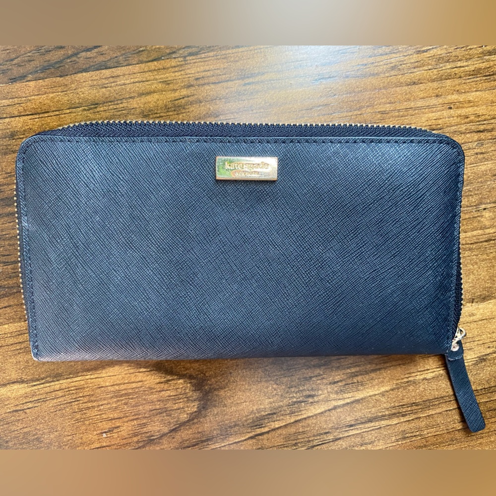 Kate Spade Wallet ♠️